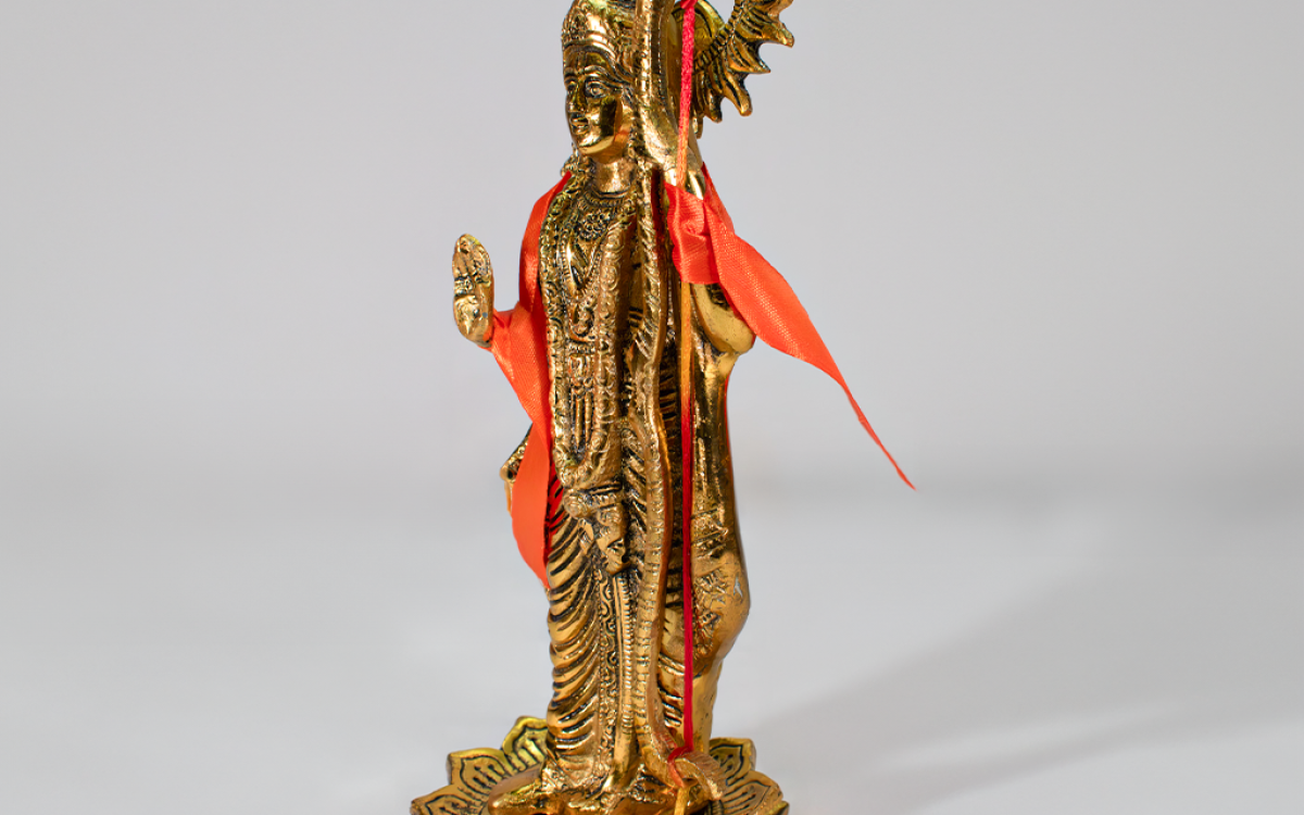 Golden Rama Statue, A Symbol of Devotion and Artistry 